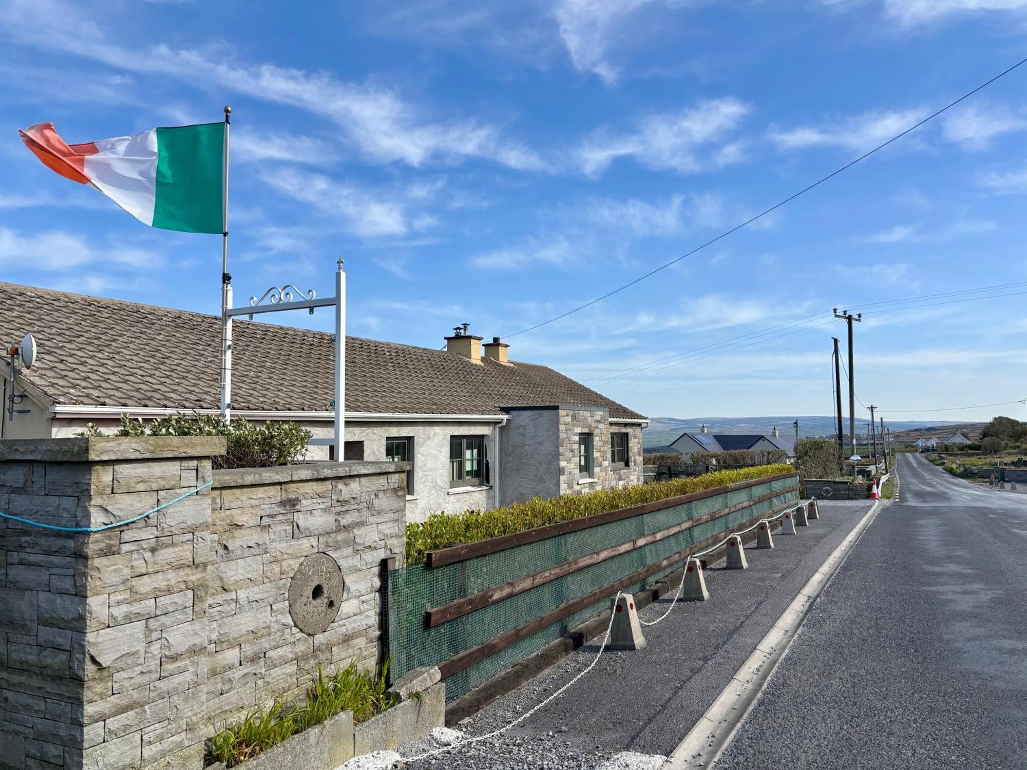 Ocean View Guestrooms Doolin Exterior photo